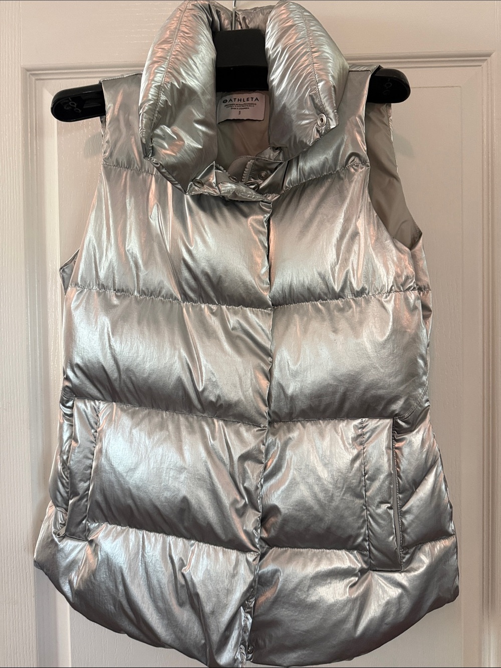 Athleta Metallic Silver Quilted Puffer Vest - Women's Sleeveless